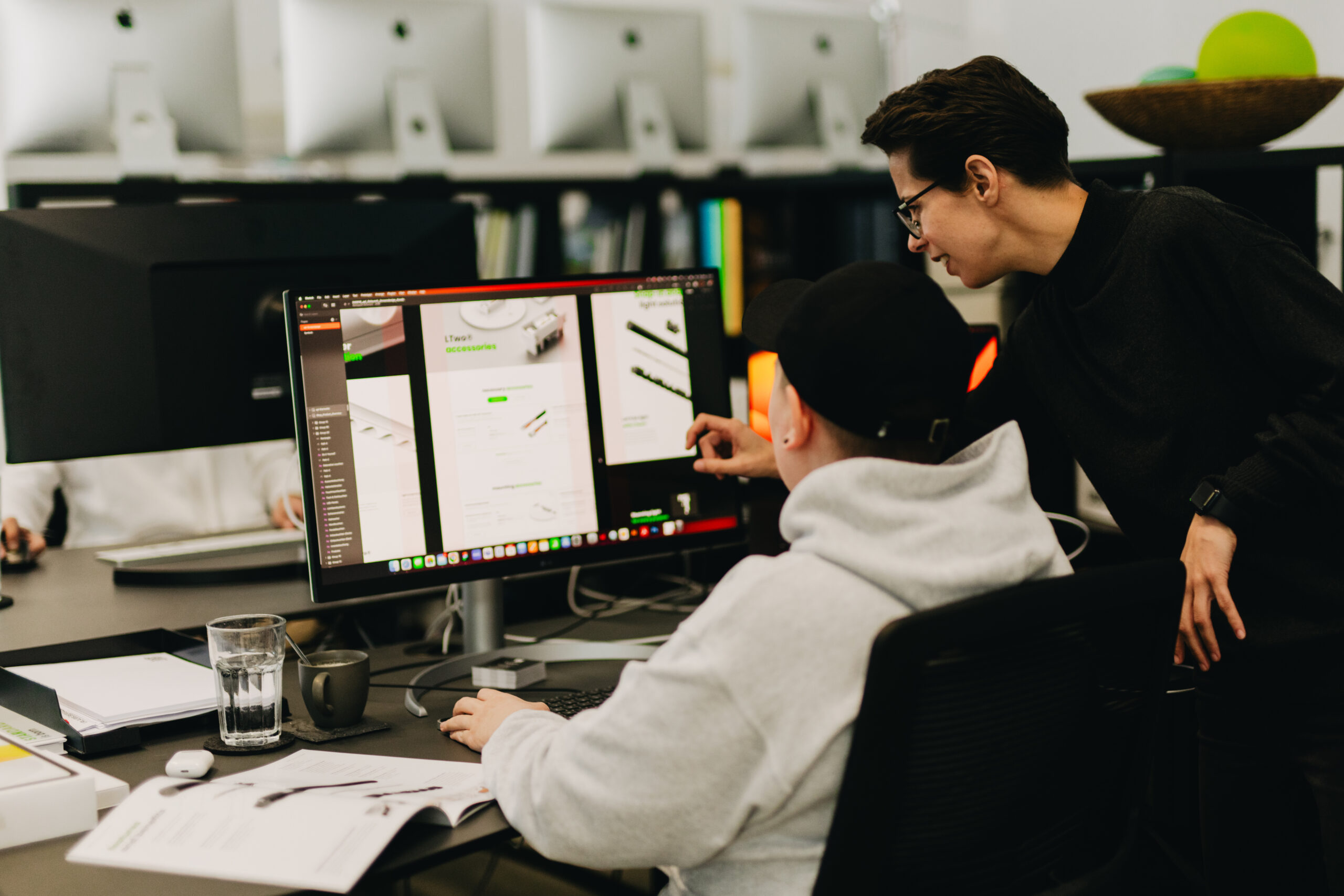 Team bei der Arbeit – Corporate Design Agentur BECKDESIGN